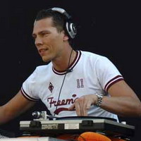 2002 200x200 tiesto